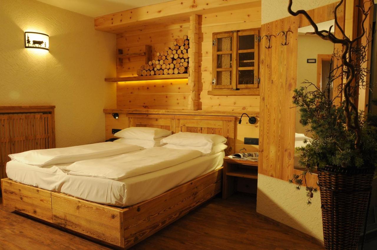 Hotel Helvetia Livigno Luaran gambar