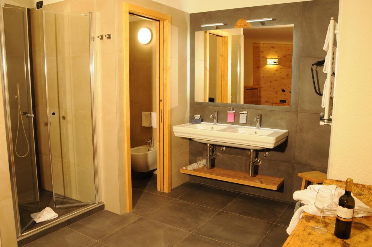 Hotel Helvetia Livigno Luaran gambar